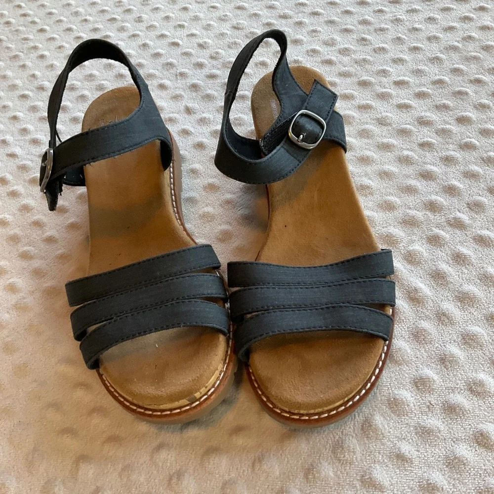 BOBS from Skechers Desert‎ Kiss Navy Blue Comfort Wedge Sandals 114686 Womens 7